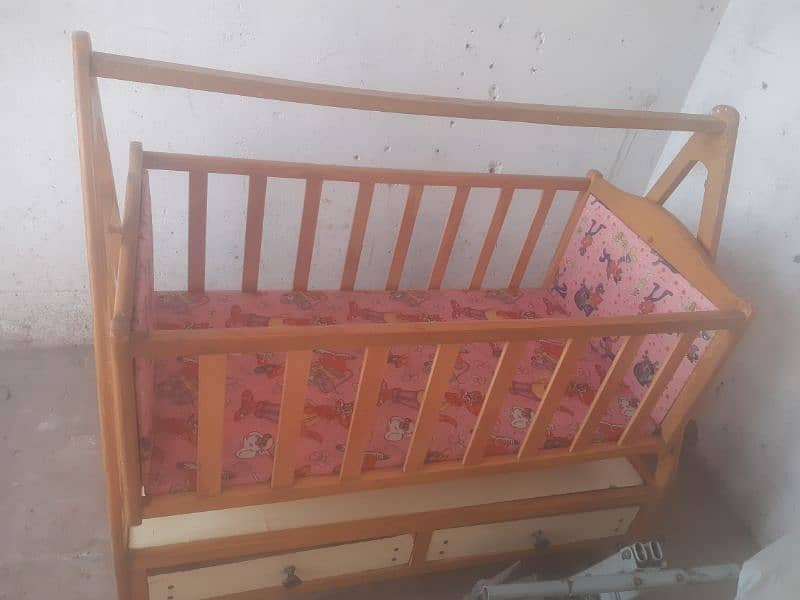 baby cot 1