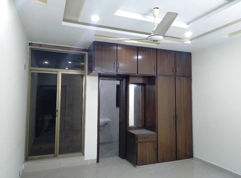 01 Kanal Likely Brand New Upper Portion Available For Rent In DHA Lahore Cantt 2