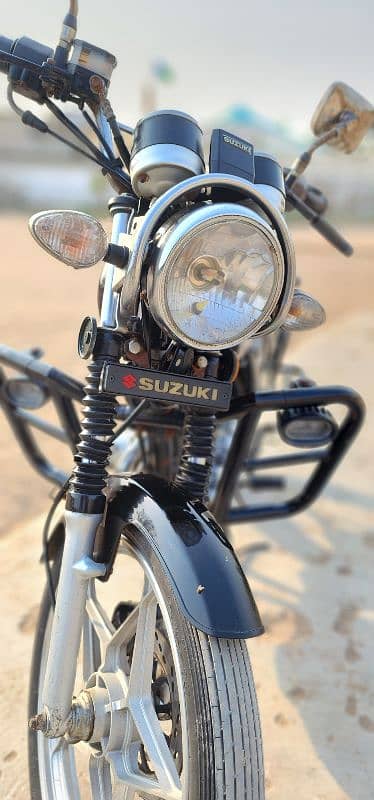 Suzuki 150 Special edition 0