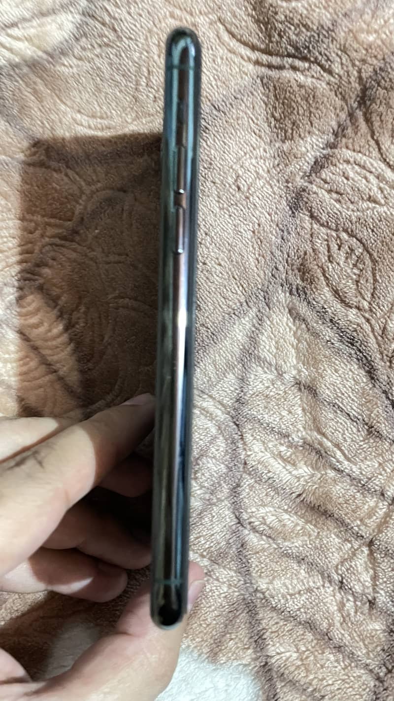 Iphone 11 Pro 256GB PTA Approved 1