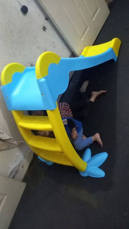 children slide look like new 0