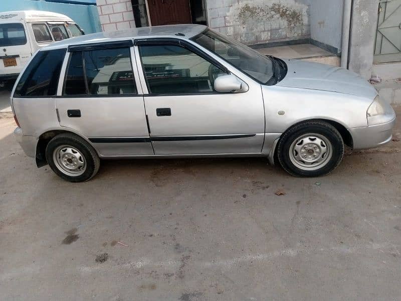 Suzuki Cultus VXL 2004 saloon 0