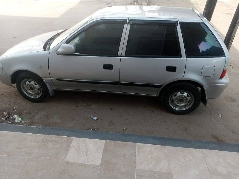 Suzuki Cultus VXL 2004 saloon 1