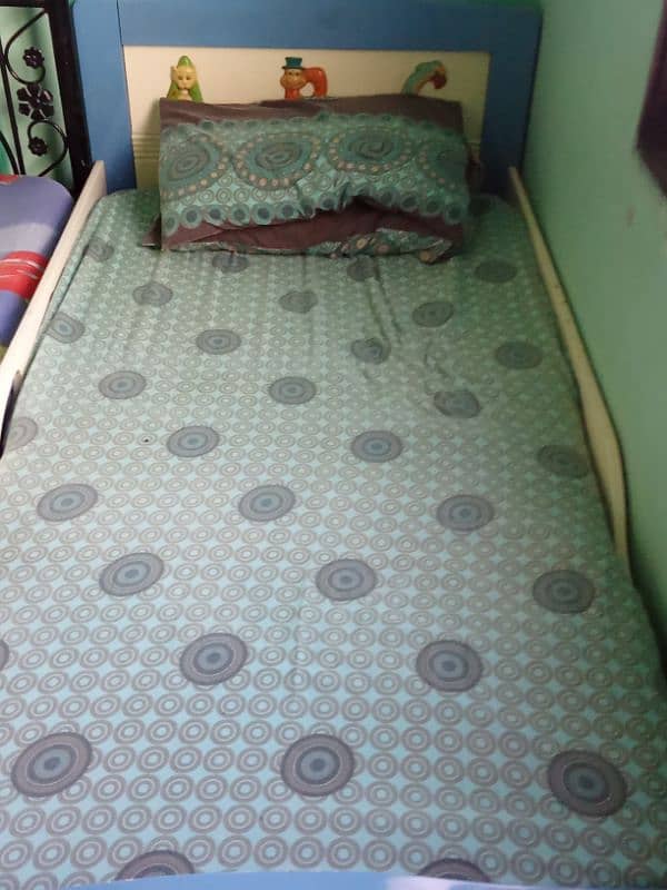 single bed 0