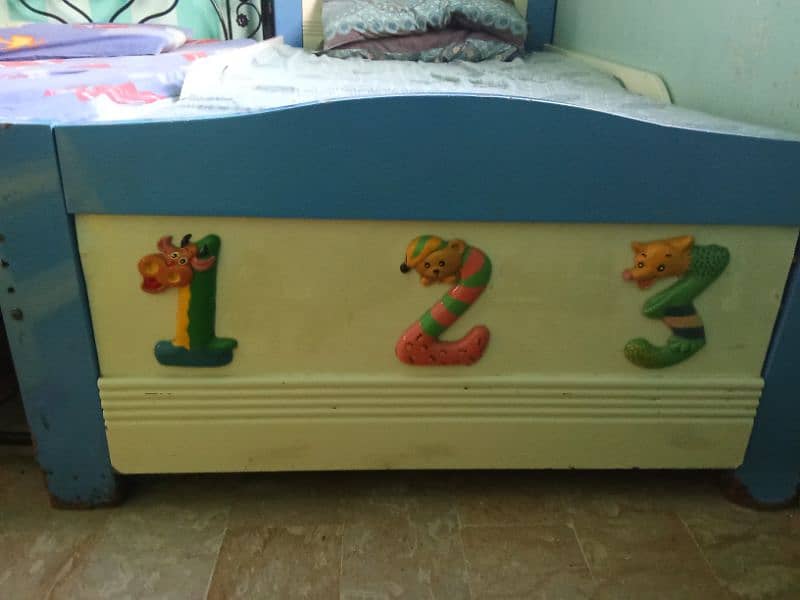 single bed 4