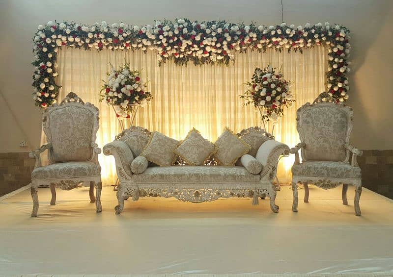 WEEDING DECORATIONS AVAILABLE 1