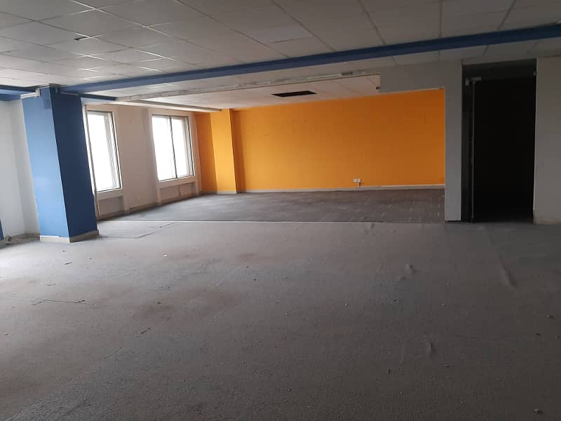 G/11 markaz 1600sq 2nd floor open space available for rent real piks 2