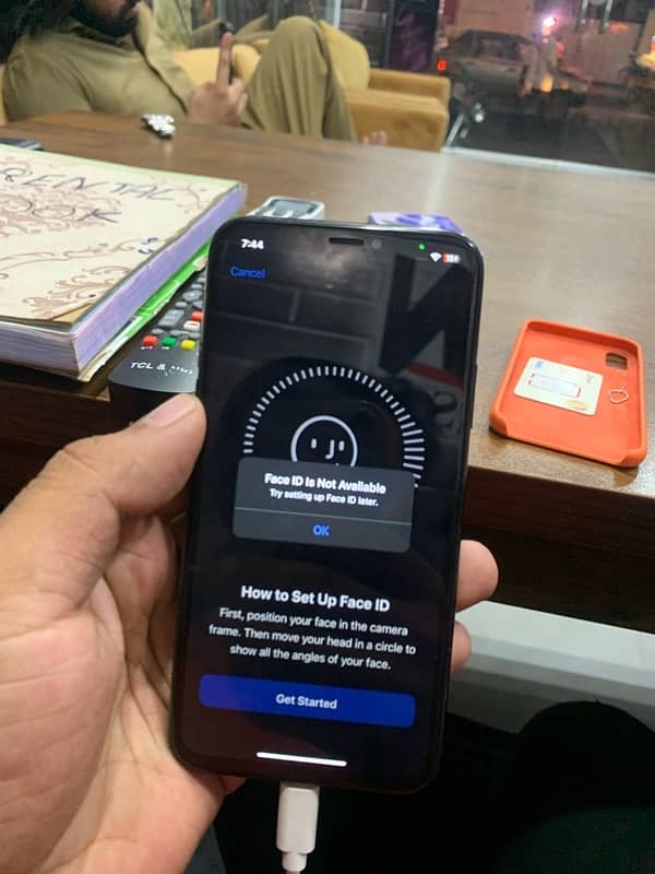 urgent sale iPhone X black 64Gb non pta 8