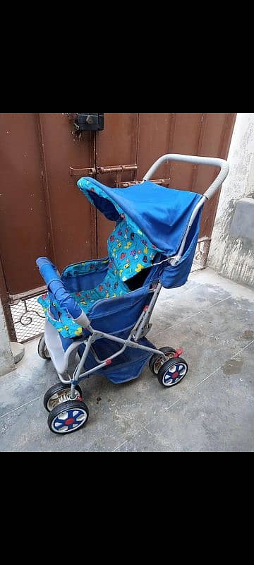 kids used pram like new 0