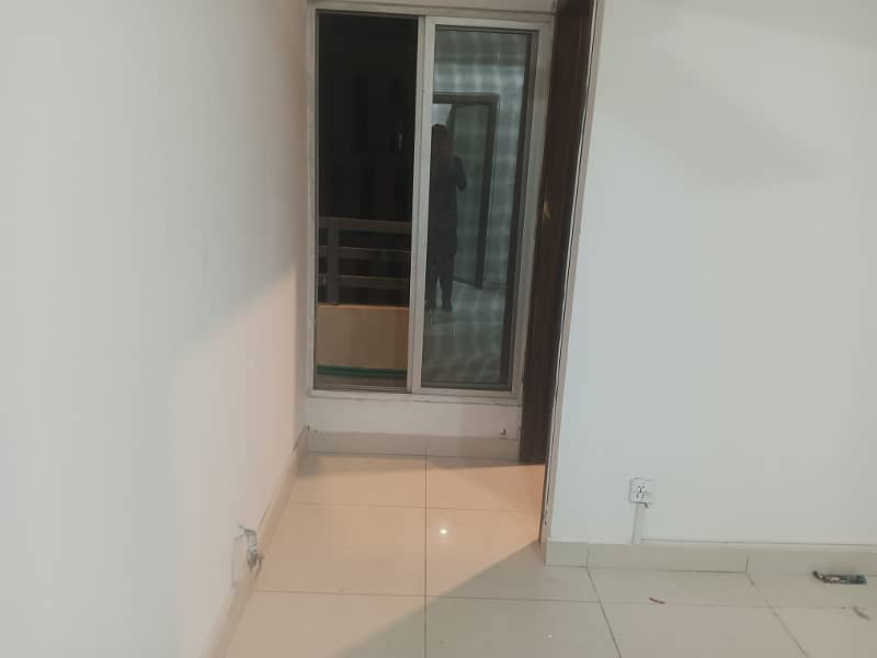 3-Bedroom APPRTMENT Available for Rent Gulberg Green Islamabad 1