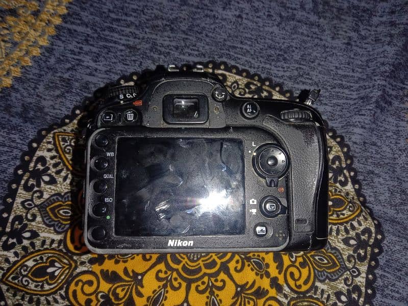 Nikon 7100d Body and Lens 18-105 0