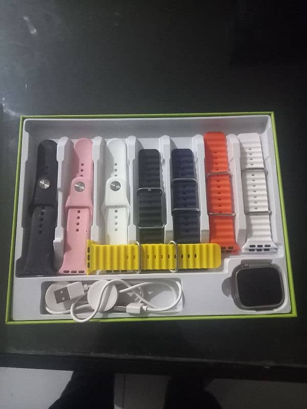 t800 smart watch  with extra charger 1