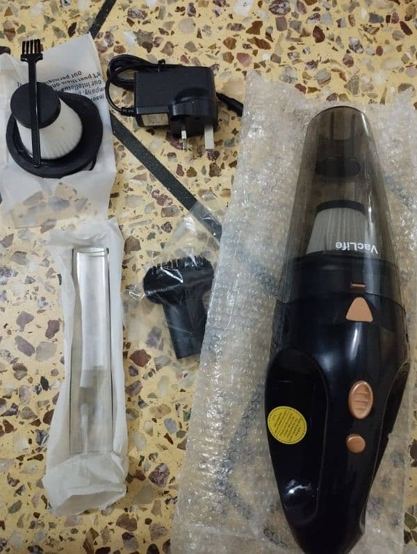 Handheld vacuum cleaner 3