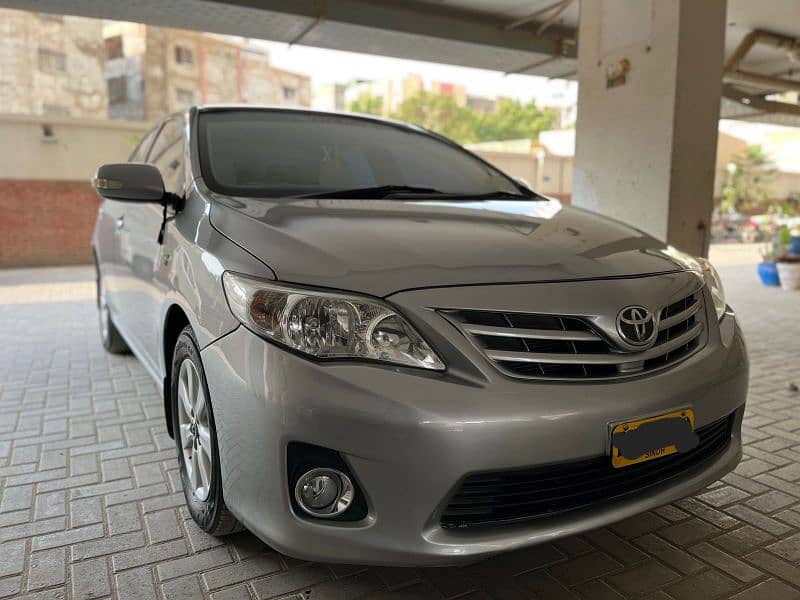 Toyota GLI 2014 bump to bump 200% (LE) ZERO 10/10 Karachi registerD 0