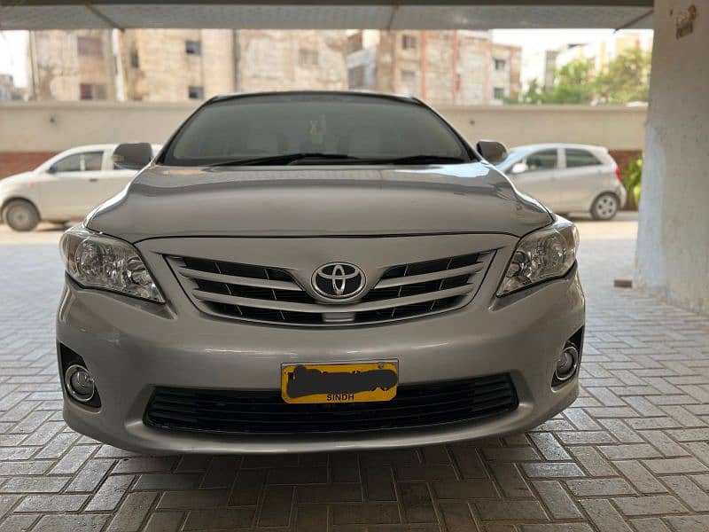 Toyota GLI 2014 bump to bump 200% (LE) ZERO 10/10 Karachi registerD 3