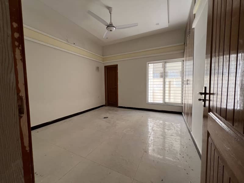 BEAUTIFUL HOUSE 8 MARLA WITH SNGPL CONNECTION OPPOSITE BAHRIA SCHOOL AVAILABLE FOR SALE IN PHASE ONE BAHRIA ORCHAD 35