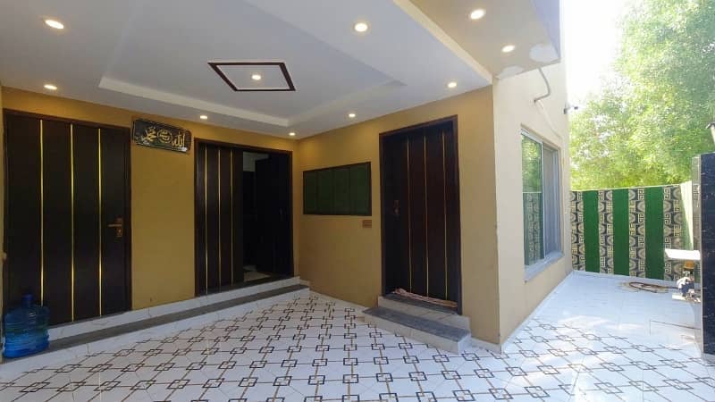 FURNISHED 5 MARLA HOUSE IN PRIME LOCATION OF BAHRIA ORCHARD AVAILABLE FOR SALE 4