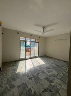 Double Story 1 Unit 7 Marla 4 Bedroom Attach Wire Showroom House For Rent Demand 130000 For Commercial And Family Guest House Of A School Hostel