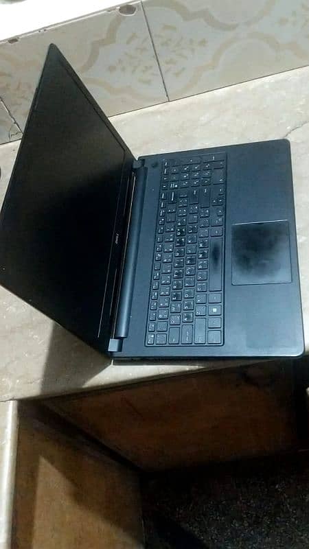 Dell inspiron 5559 Gaming laptop with 6gb graphic card  only 45000 3