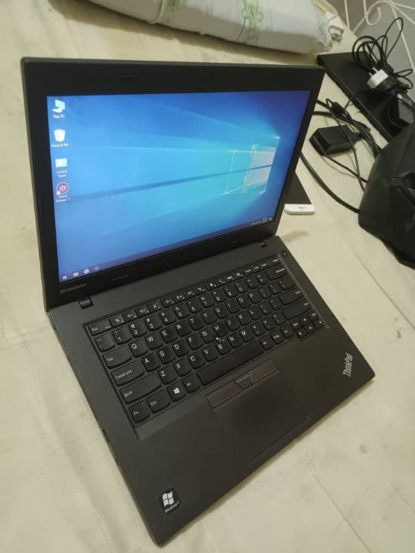 Lanovo Thinkpad i3 5th gen L450 2