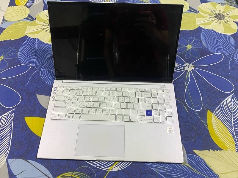 Samsung Galaxy Book Ion 5