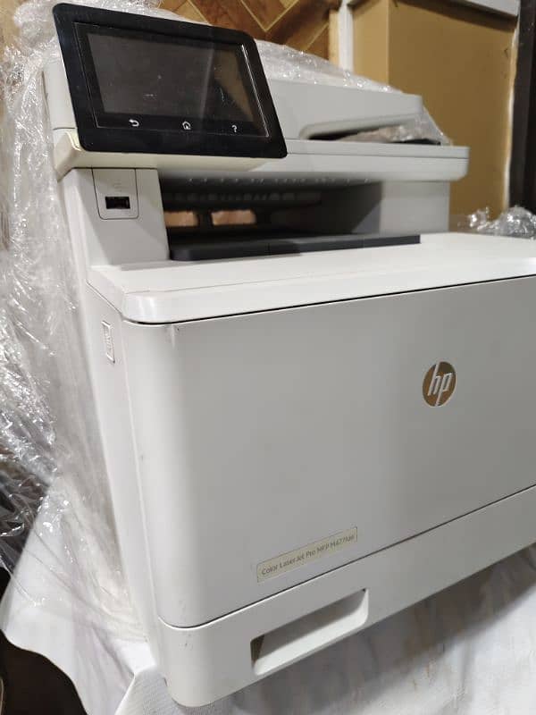 HP Laserjet M477fdn 0