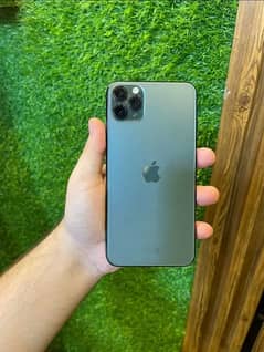 Iphone 11 pro max factory unlock waterpack 256 gb 92 health 10/10