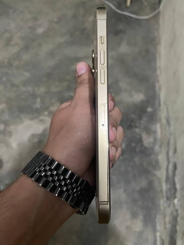 Iphone 12 PRO MAX Pta Approved 5