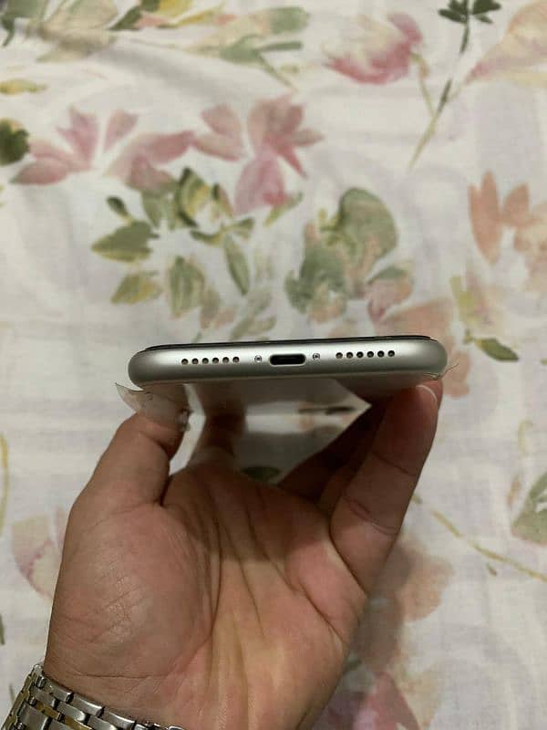 Iphone 11 128gb Jv 4