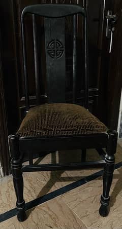 Dining table with four chairs in good condition