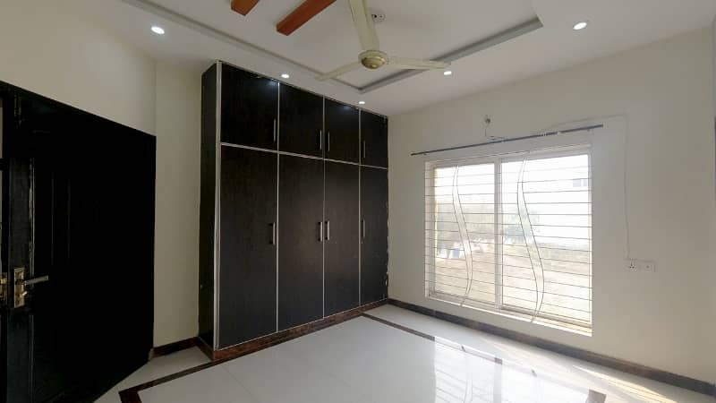 Ideal House For Sale In Bahria Orchard Phase 1 - Southern 23