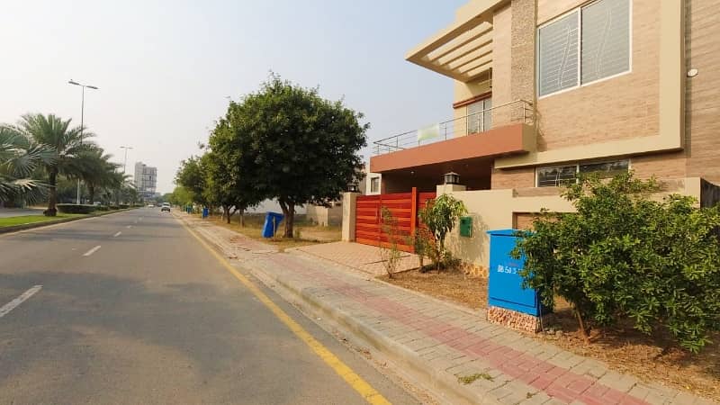 Ideal House For Sale In Bahria Orchard Phase 1 - Southern 35