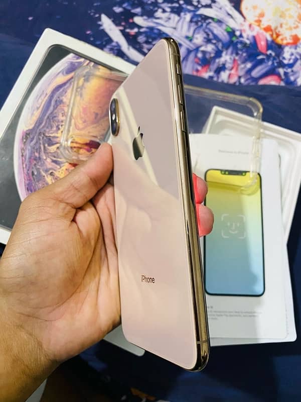 iphone xs max 64gb pta approved 4