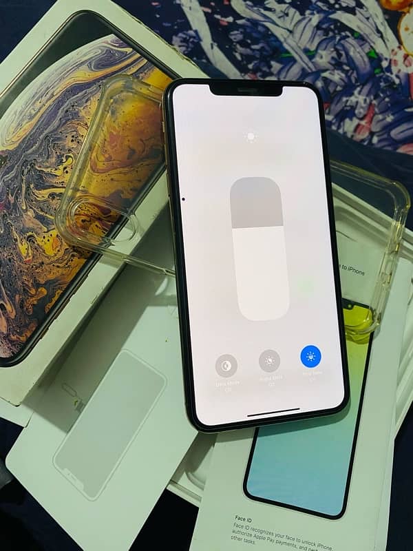 iphone xs max 64gb pta approved 8