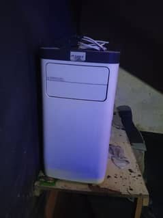 portable ac for sale in good condition