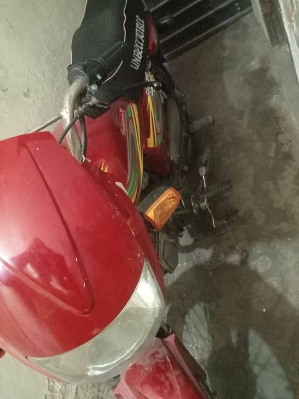 bike all ok hai sab Kuch available hai fil book urgent sela 4