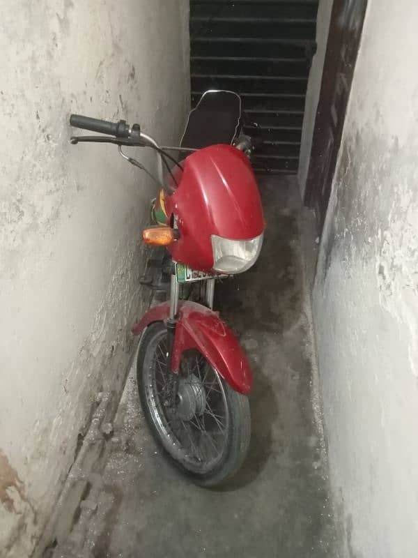 bike all ok hai sab Kuch available hai fil book urgent sela 5