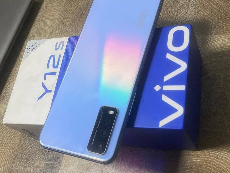 vivo y12S 6