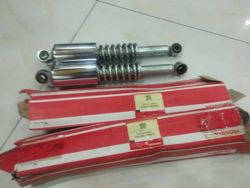 Honda CG 125 Rear Shock – Genuine & Like New 2