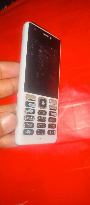 Nokia 150 one hand use only 2