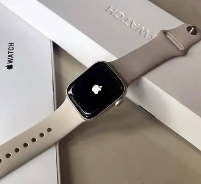 apple watch series 9 star light 45MM brand new very less used 1