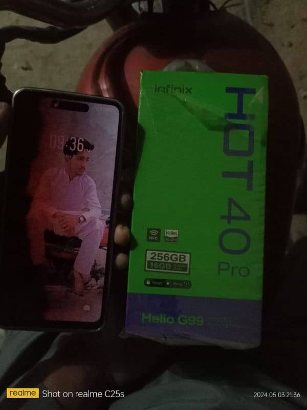 Infinix hot 40pro 4