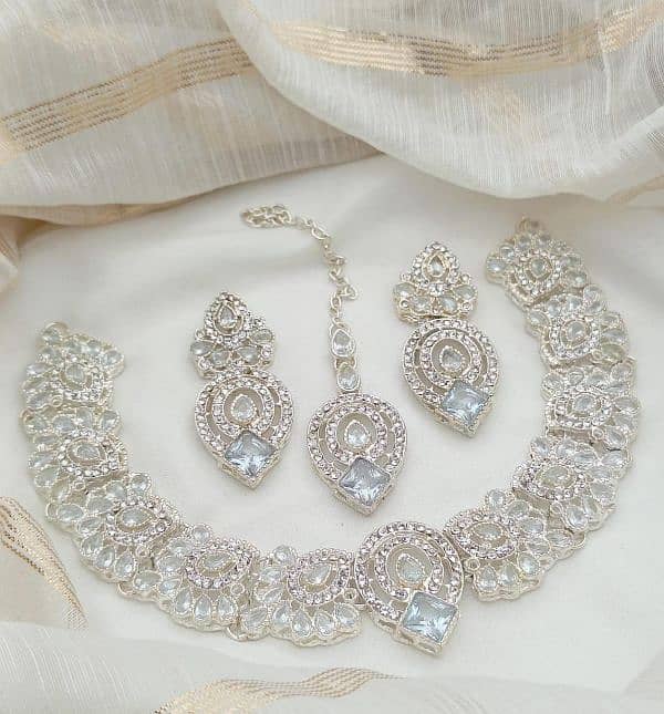 Gold-plated & Silver-plated  Zircon Set With Tika 8 Different Color's 5