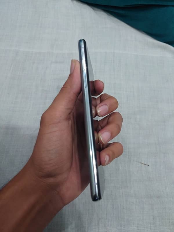 one plus 8t 4