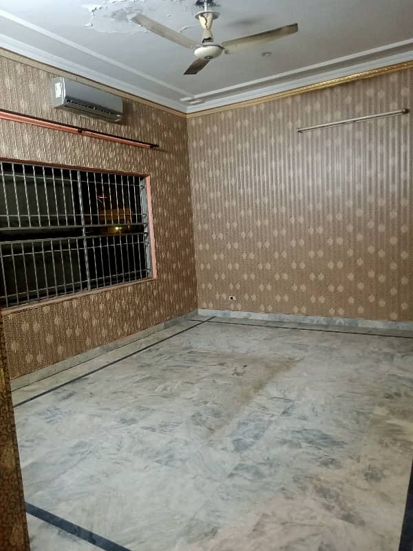 1 kanal 3 bed lower portion for rent in dha phase 2 near lums lahore 10