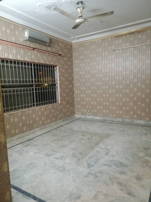 1 kanal 3 bed lower portion for rent in dha phase 2 near lums lahore 18