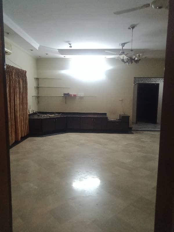 1 kanal 3 bed lower portion for rent in dha phase 2 near lums lahore 33