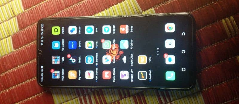 TECNO SPARK 10C. neat condition new only 4 months used 4