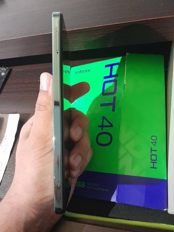 INFINIX HOT 40 + NFC  16GB/256GB PTA APPROVED 2