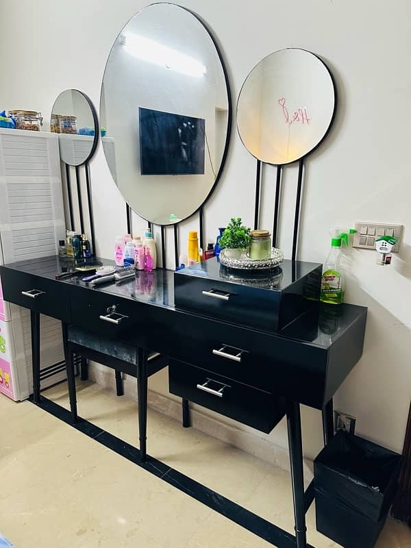 Dressing Table For Sale 1